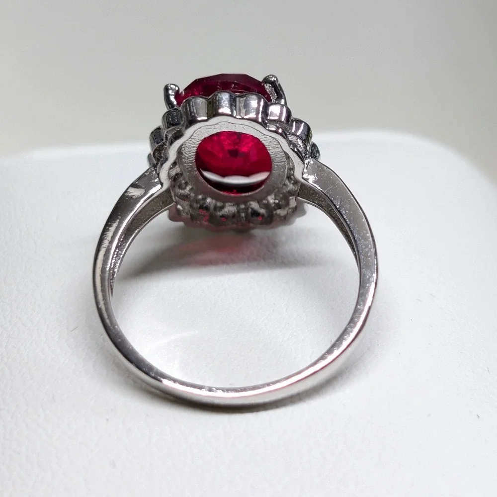 New 925 Marked Red Stone Halo Ring Plus‎ Size 9.5 SilverTone Oval Rhinestones
